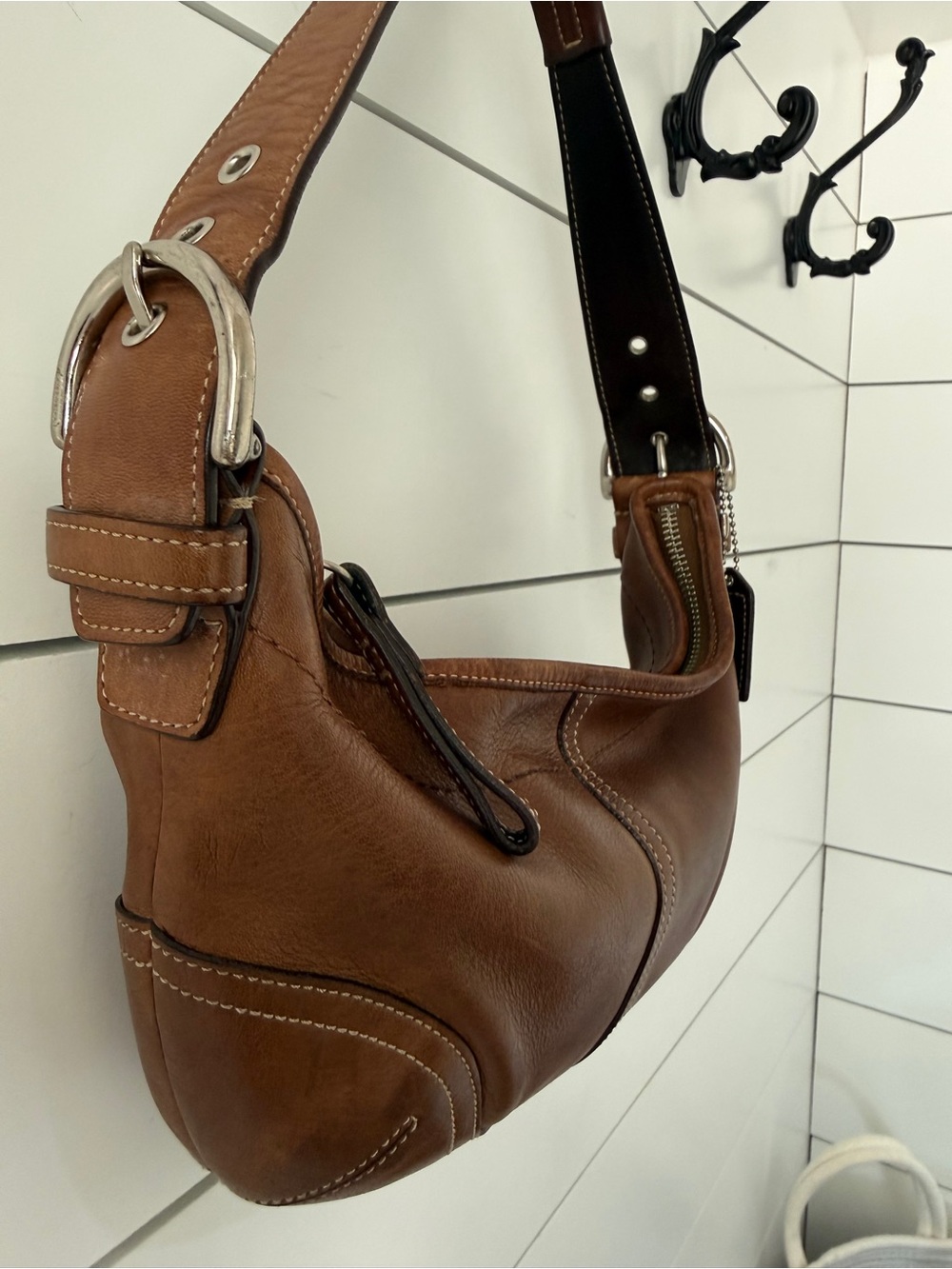 Coach Brown Leather Hobo with Dark Brown Strap - Picture 3 of 8